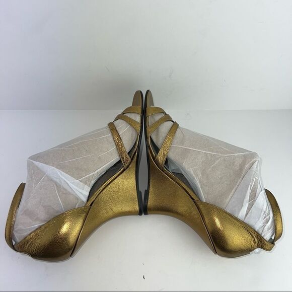 Sigerson Morison • Bronze Dress Wedge Sandals w/ New York Patent - Picture 10 of 14